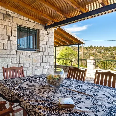 Konstas Stone Island House In Meganisi بيت للعطل Spartokhórion