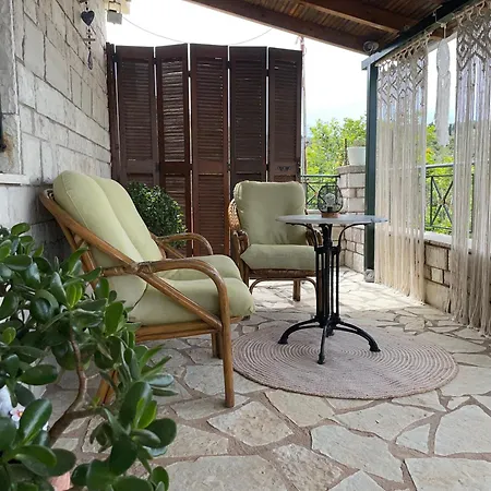 Konstas Stone Island House In Meganisi بيت للعطل Spartokhórion
