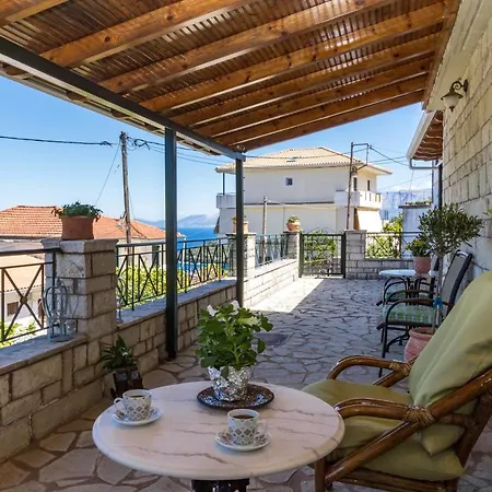 Konstas Stone Island House In Meganisi Case de vacanță Spartokhórion