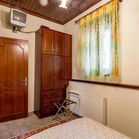 Σπίτι διακοπών Konstas Stone Island House In Meganisi *