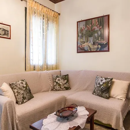 Konstas Stone Island House In Meganisi *