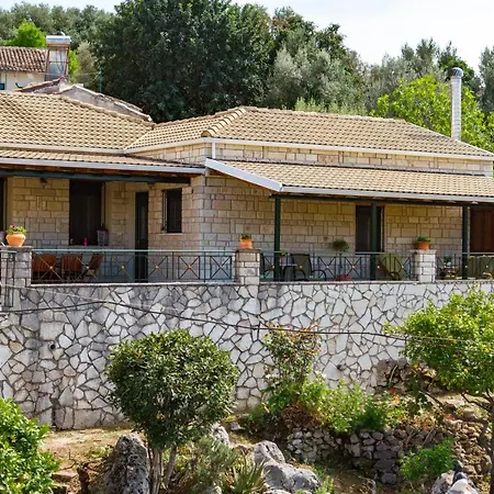 Konstas Stone Island House In Meganisi * Spartokhórion