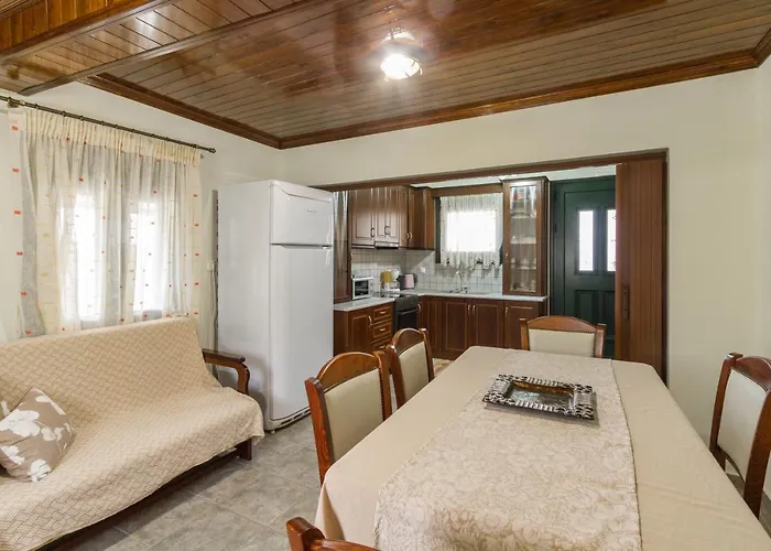 Konstas Stone Island House In Meganisi * Σπαρτοχώρι