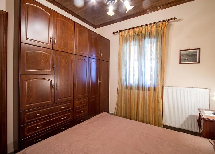 Konstas Stone Island House In Meganisi *