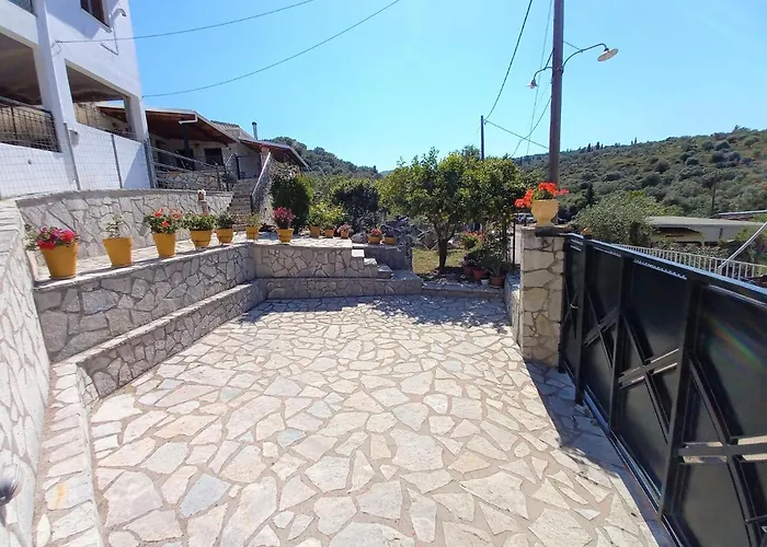 Konstas Stone Island House In Meganisi