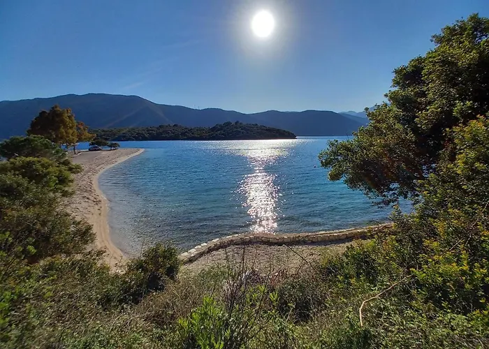 Konstas Stone Island House In Meganisi Σπαρτοχώρι