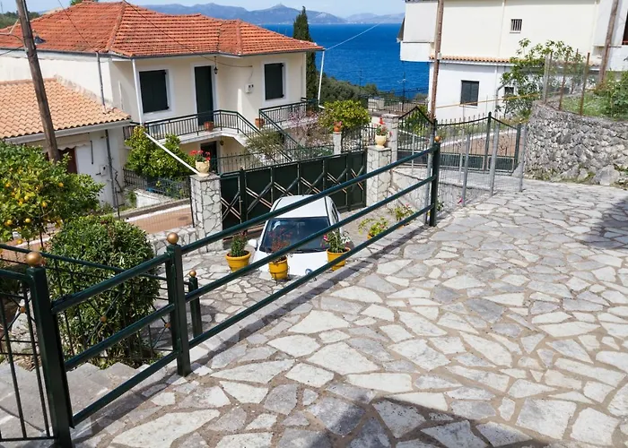 Konstas Stone Island House In Meganisi *