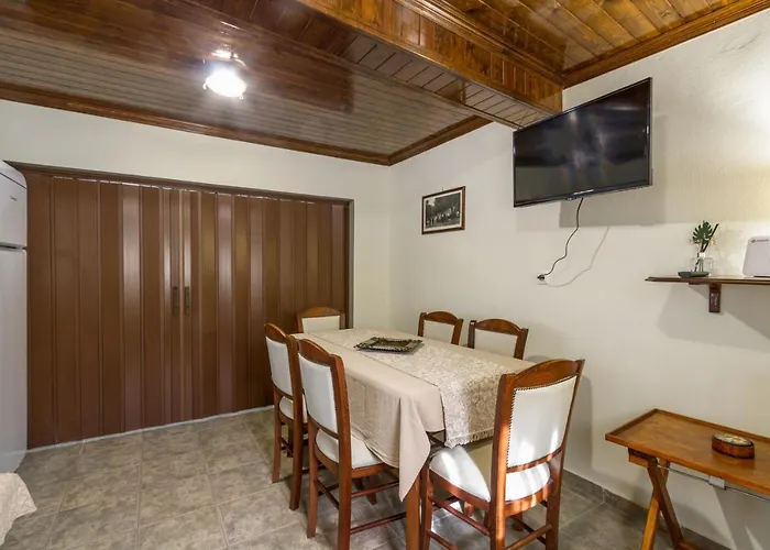 Σπίτι διακοπών Konstas Stone Island House In Meganisi