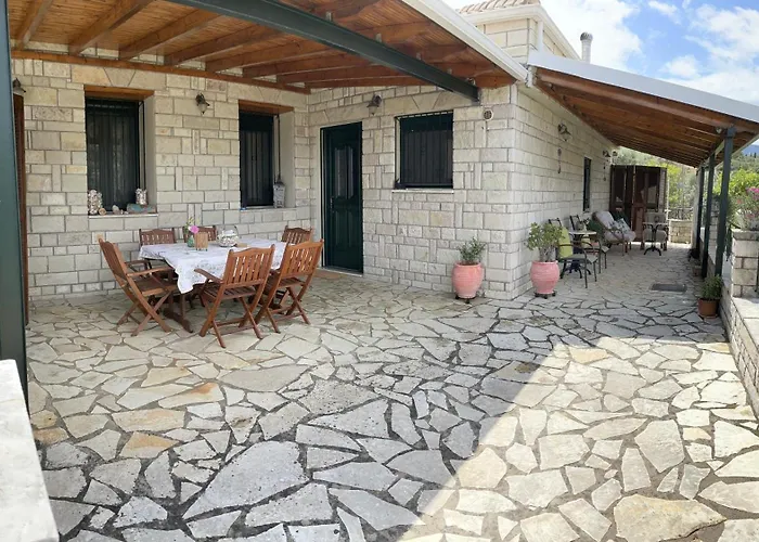 Konstas Stone Island House In Meganisi * Σπαρτοχώρι