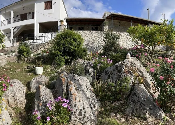 Konstas Stone Island House In Meganisi Σπαρτοχώρι